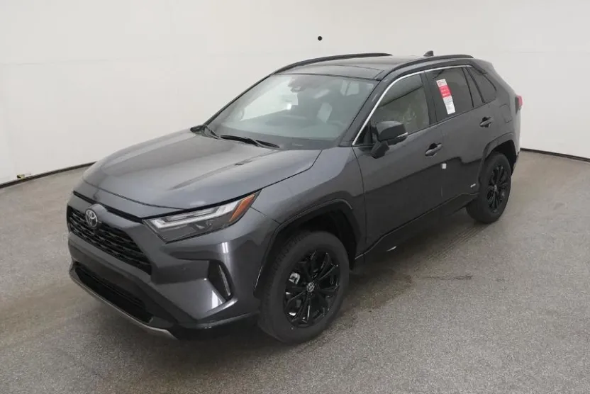 2025 Toyota RAV4 Hybrid XSE photo 1