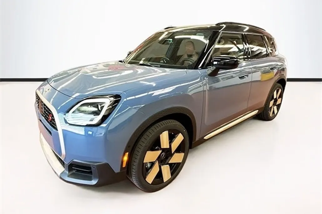 2025 Mini Countryman ALL4 S photo 1