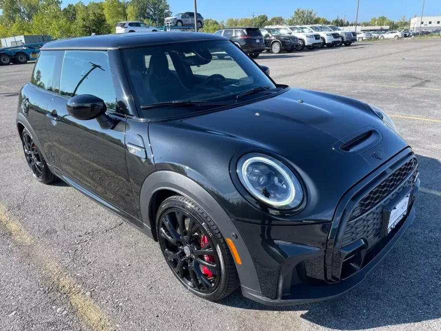 2024 Mini Cooper 2 Door Hardtop photo 1