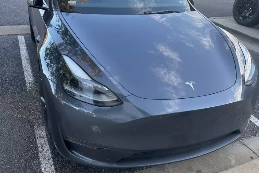 2023 Tesla Model Y Long Range photo 1