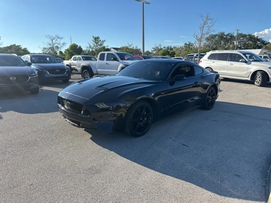 2022 Ford Mustang GT Premium photo 1