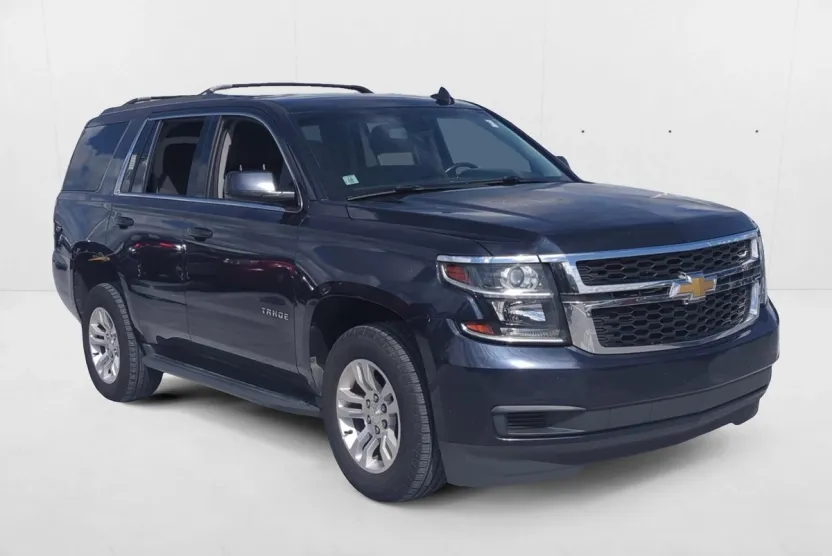 2017 Chevrolet Tahoe LS photo 1