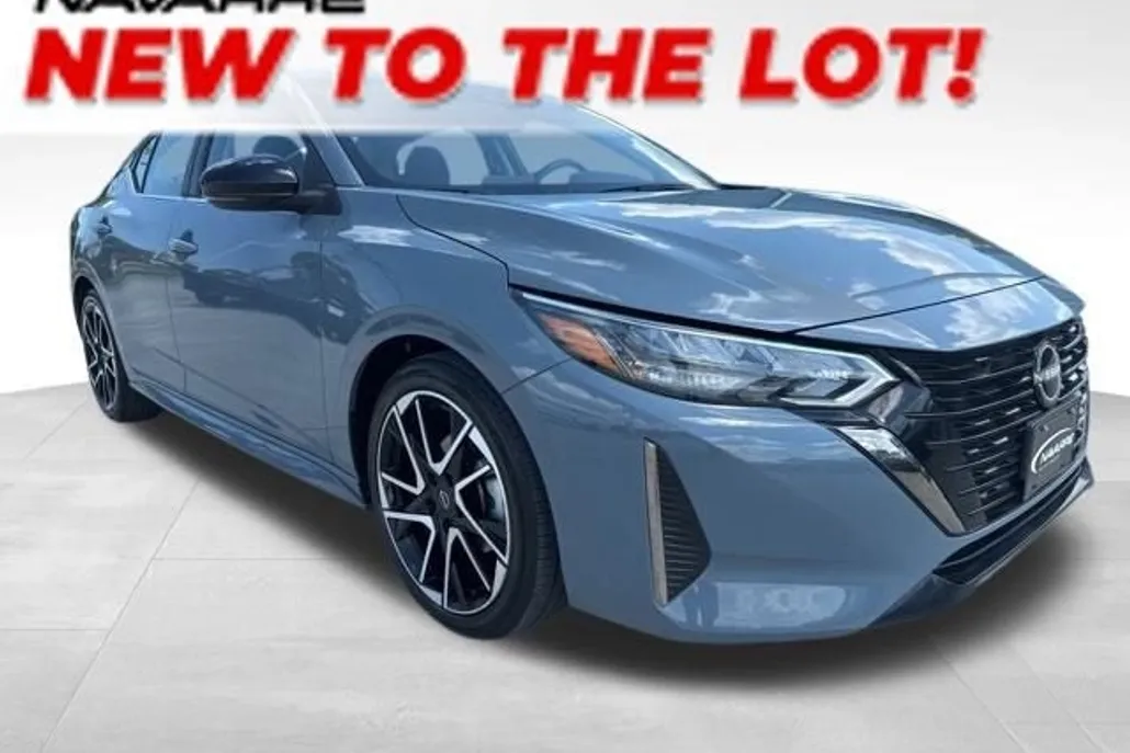 2024 Nissan Sentra SR photo 1