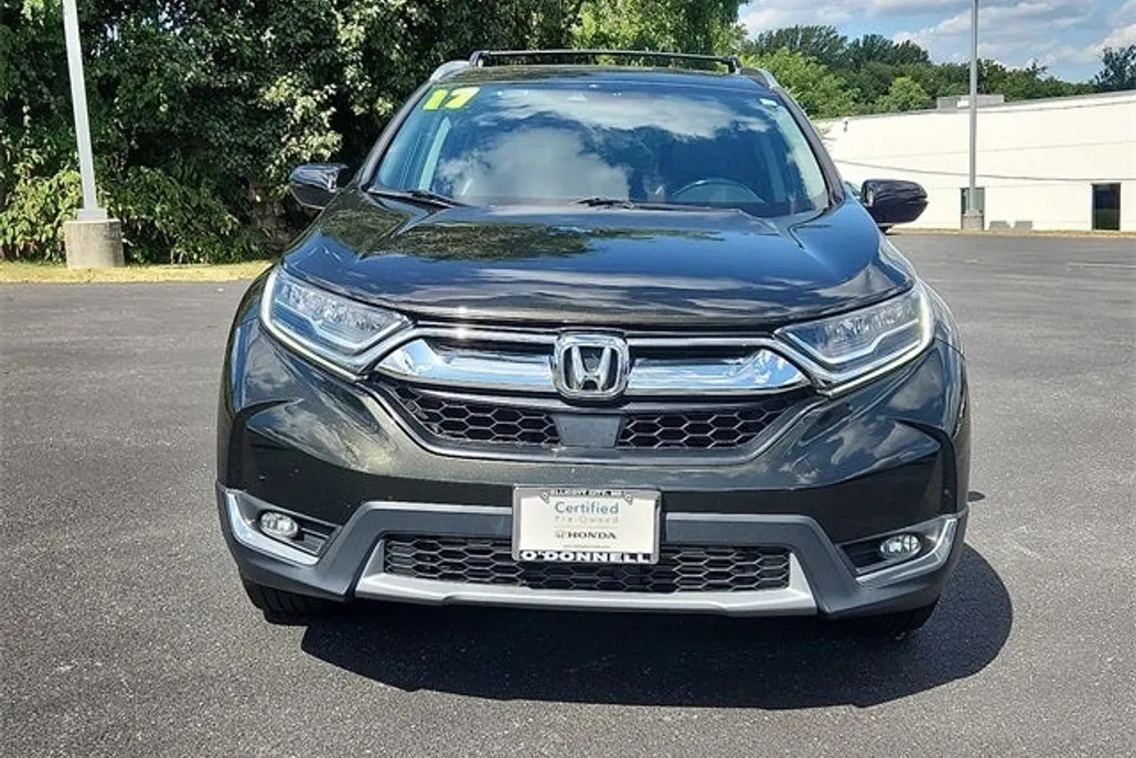 2017 Honda CR-V Touring photo 1