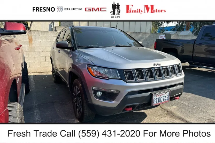 2020 Jeep Compass Trailhawk photo 1