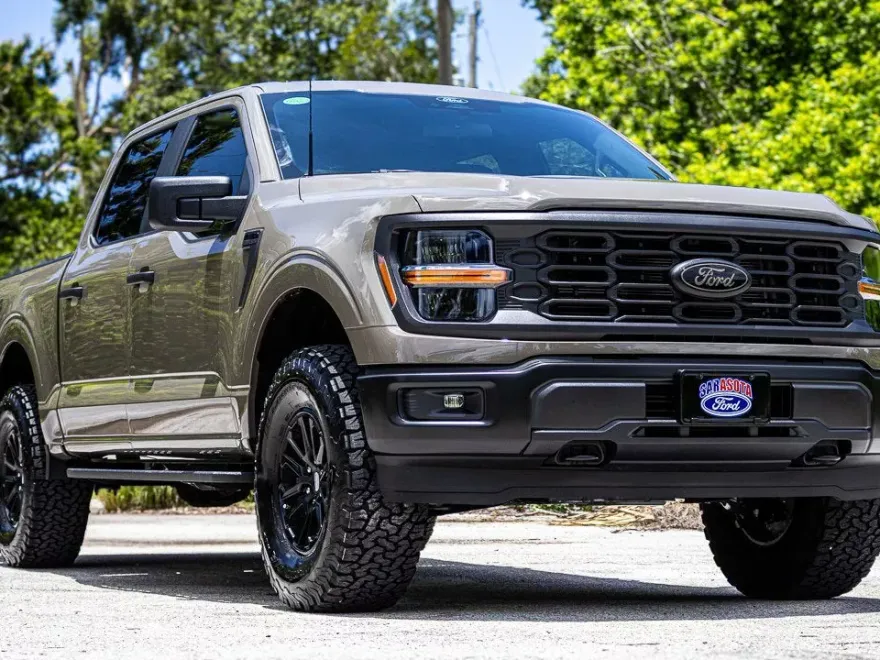 2025 Ford F-150 STX photo 1