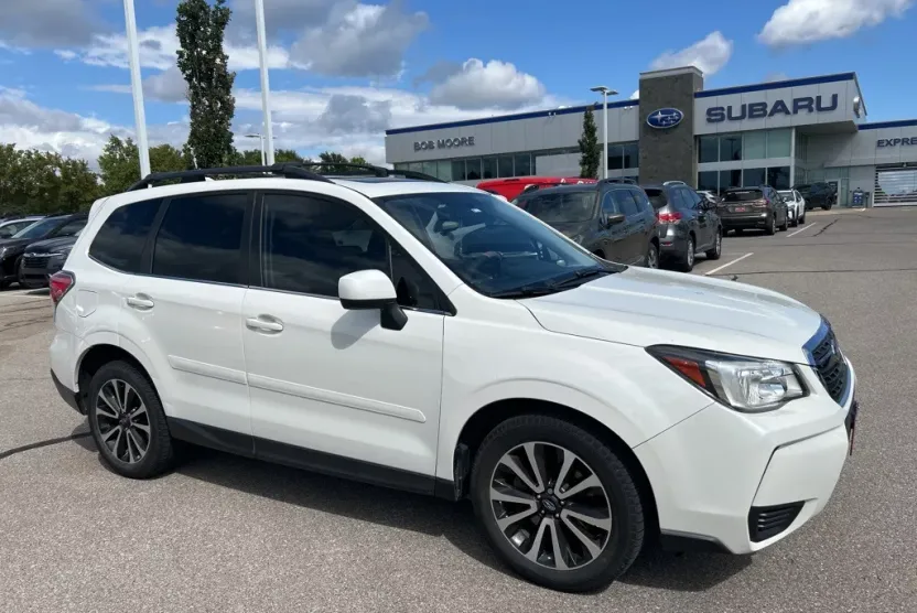 2017 Subaru Forester 2.0XT Premium photo 1