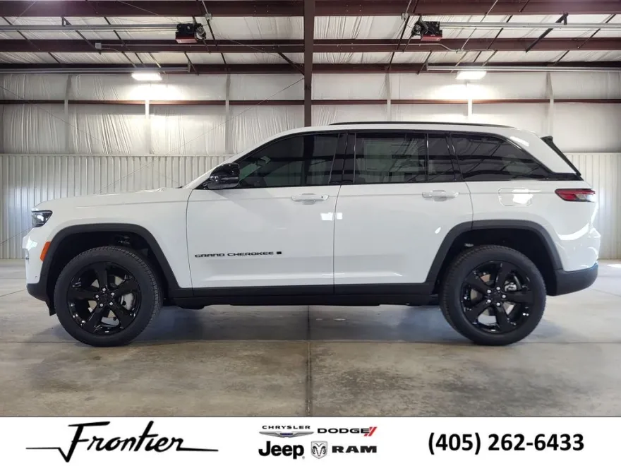 2025 Jeep Grand Cherokee Limited photo 1
