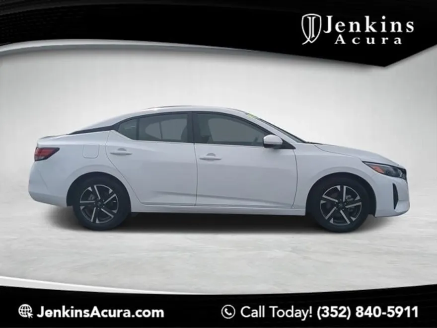 2024 Nissan Sentra SV photo 1