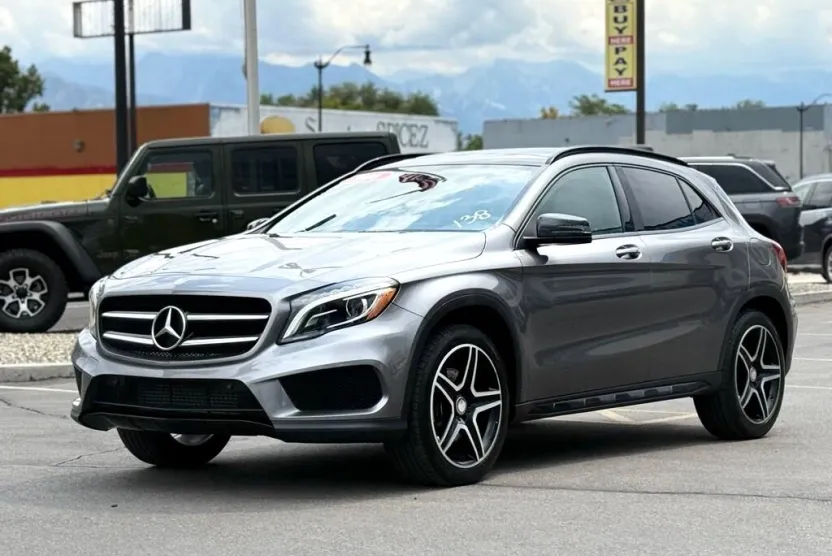 2016 Mercedes Benz GLA 250 4MATIC photo 1