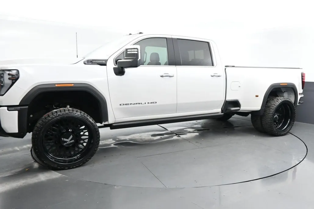 2024 Gmc Sierra HD Denali Ultimate photo 1