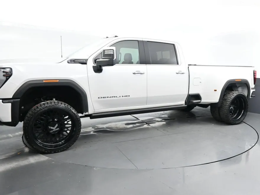 2024 Gmc Sierra HD Denali Ultimate photo 1