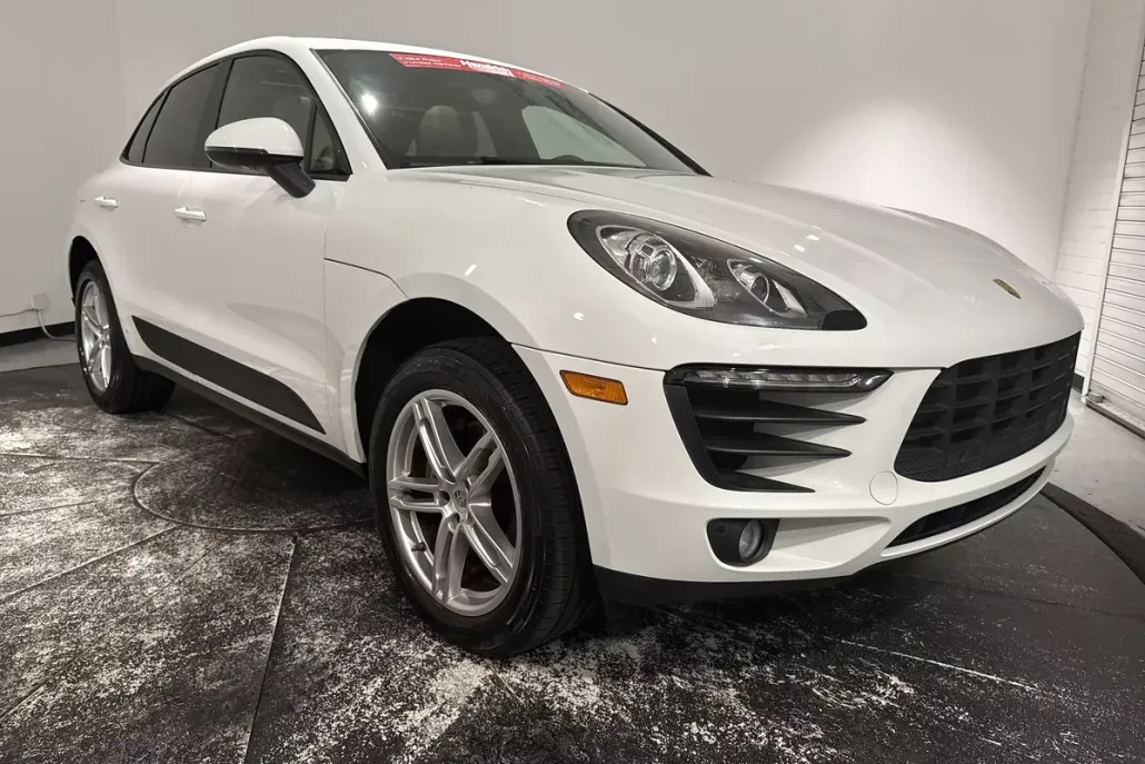 2018 Porsche Macan photo 1