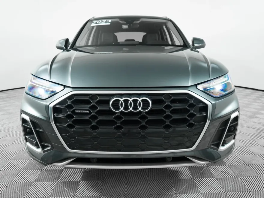 2023 Audi Q5 45 S line Premium photo 1