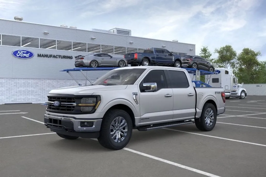 2025 Ford F-150 XLT photo 1