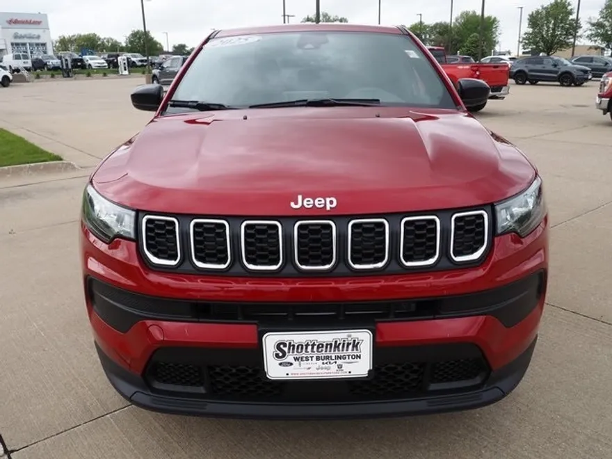2025 Jeep Compass Sport photo 1