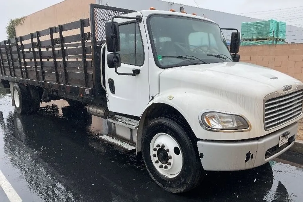 2016 Freightliner M2 106 Medium Duty photo 1