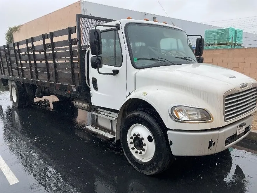 2016 Freightliner M2 106 Medium Duty photo 1