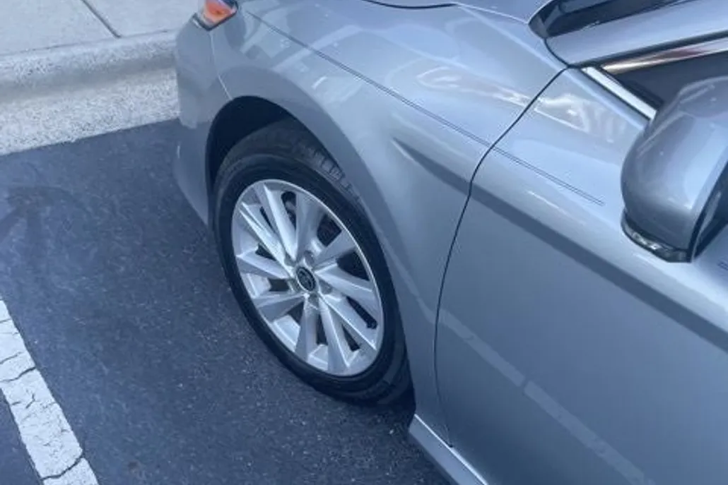 2024 Toyota Camry LE photo 1