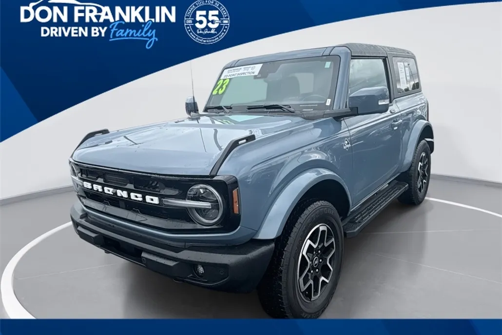 2023 Ford Bronco Outer Banks photo 1