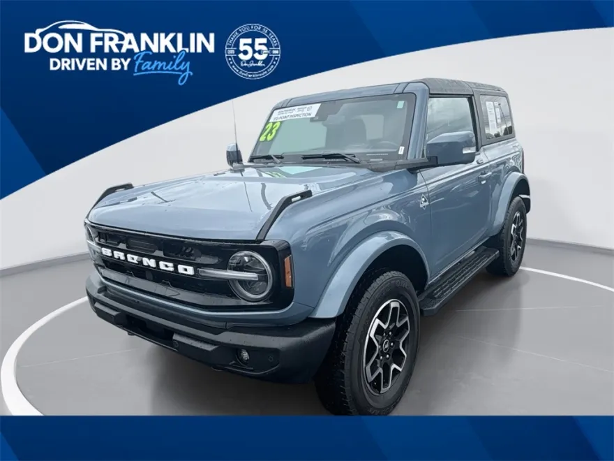 2023 Ford Bronco Outer Banks photo 1