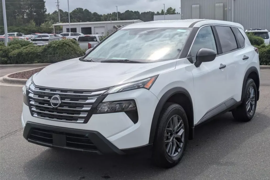 2026 Nissan Rogue S photo 1