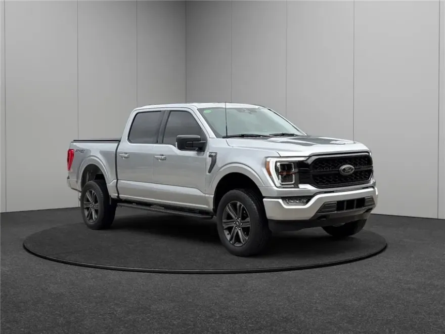 2023 Ford F-150 XLT photo 1
