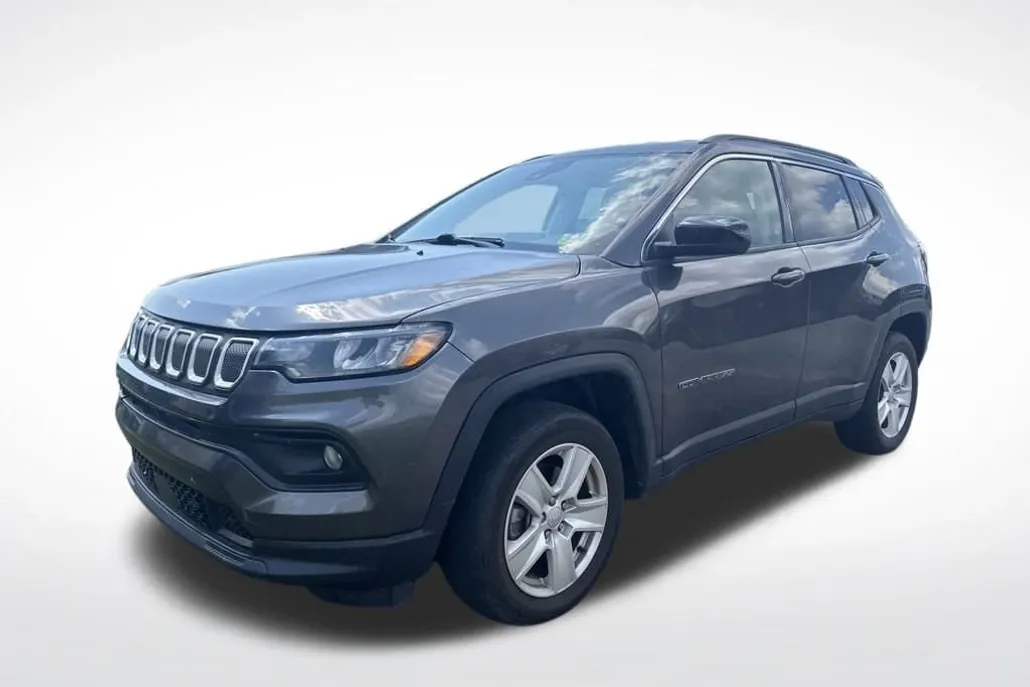 2022 Jeep Compass Latitude photo 1