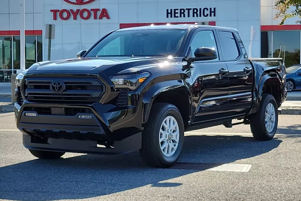 2025 Toyota Tacoma SR5 Double Cab photo 1