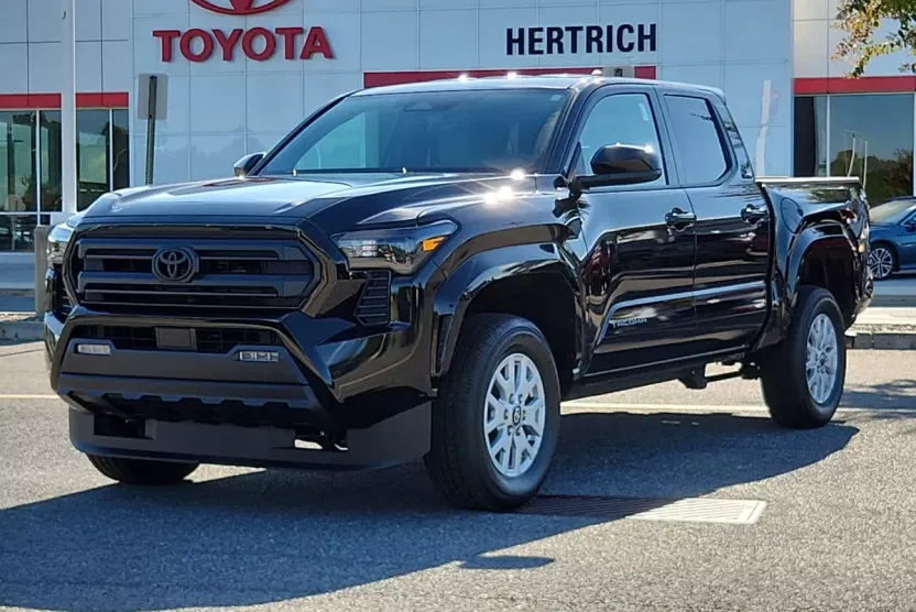 2025 Toyota Tacoma SR5 Double Cab photo 1