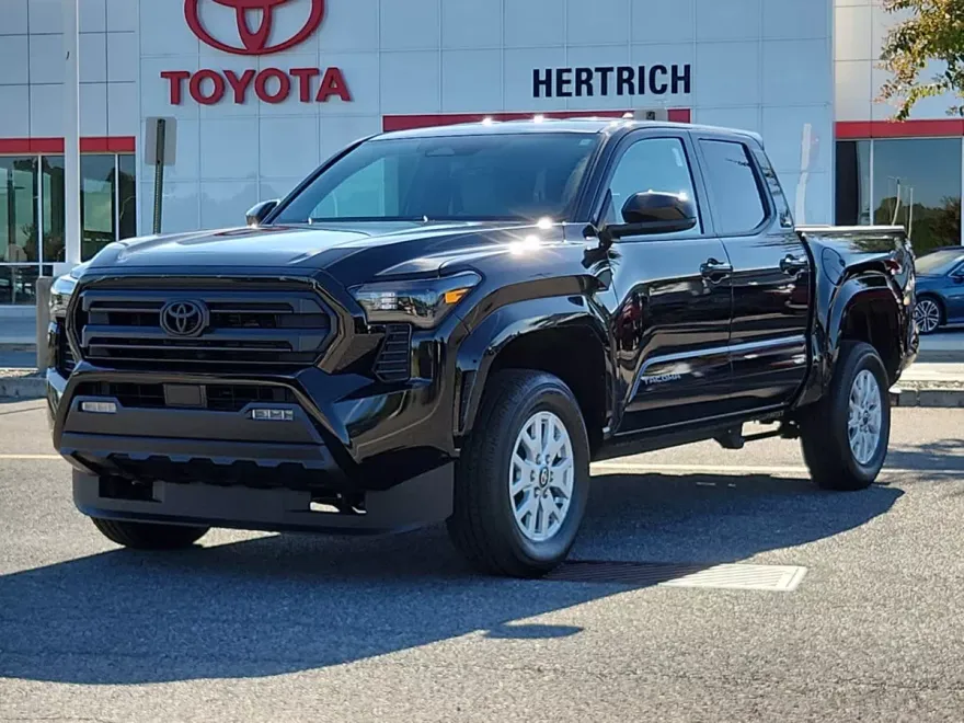 2025 Toyota Tacoma SR5 Double Cab photo 1