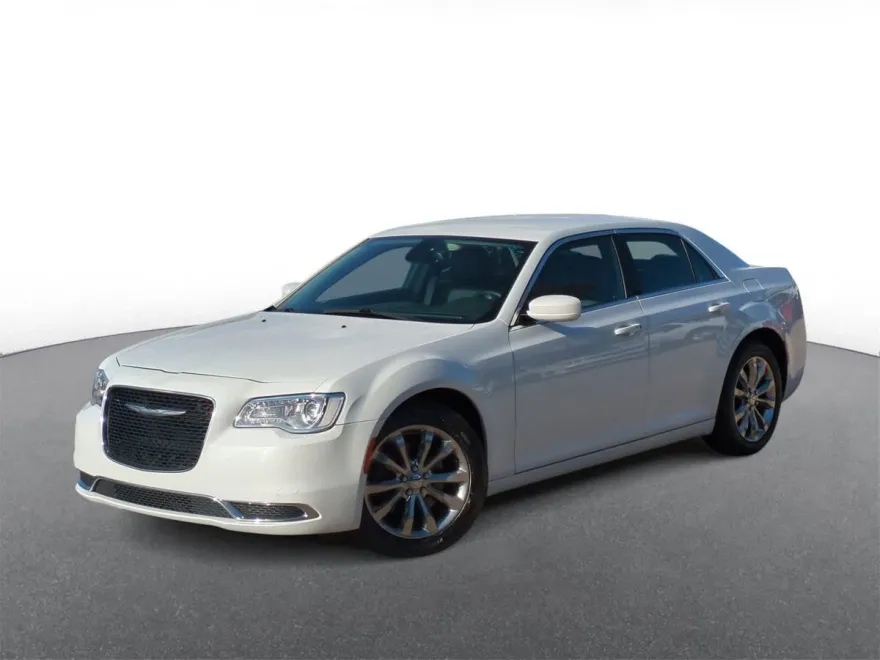 2016 Chrysler 300 Limited photo 1