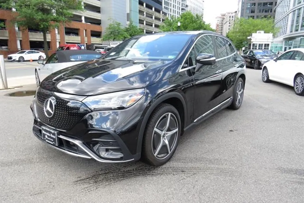 2023 Mercedes Benz EQE SUV 500 4MATIC photo 1