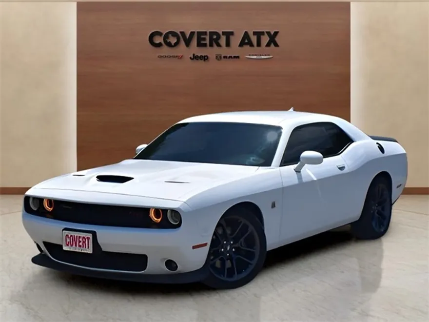 2023 Dodge Challenger R/T Scat Pack photo 1