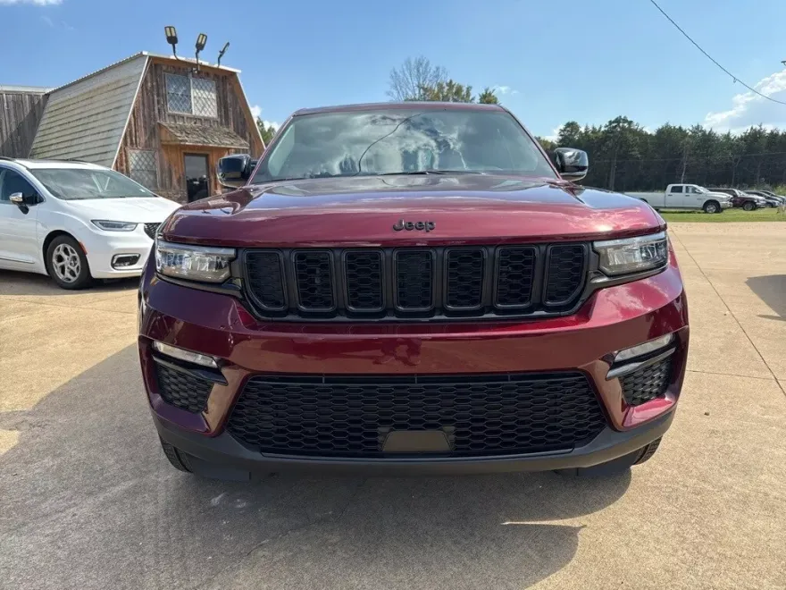 2025 Jeep Grand Cherokee Limited photo 1