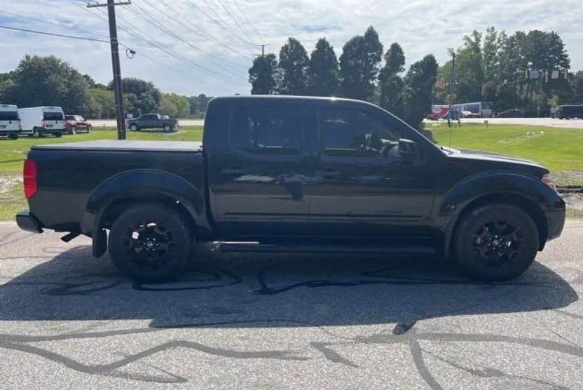 2021 Nissan Frontier SV photo 1