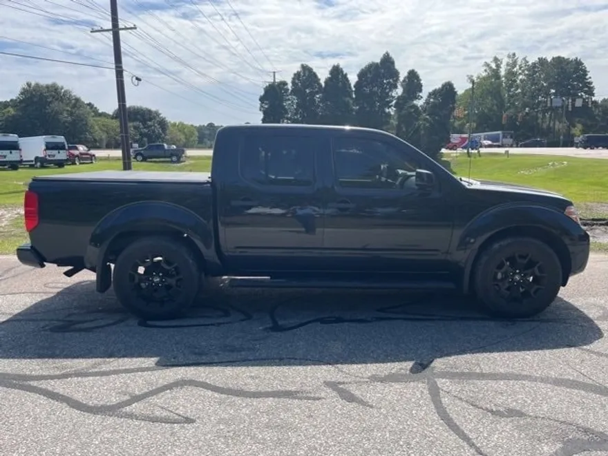 2021 Nissan Frontier SV photo 1