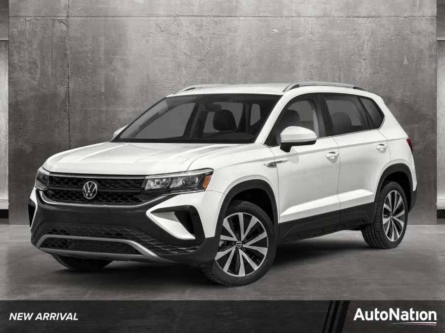 2024 Volkswagen Taos SE photo 1