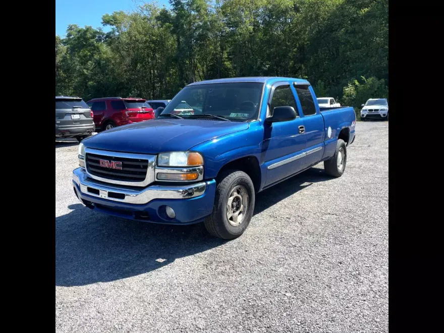 2004 Gmc Sierra 1500 SLE photo 1