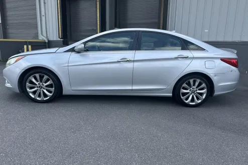 2013 Hyundai Sonata SE Limited photo 2