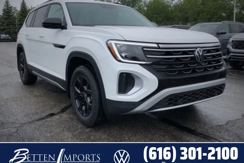 2025 Volkswagen Atlas Peak Edition SE photo 1