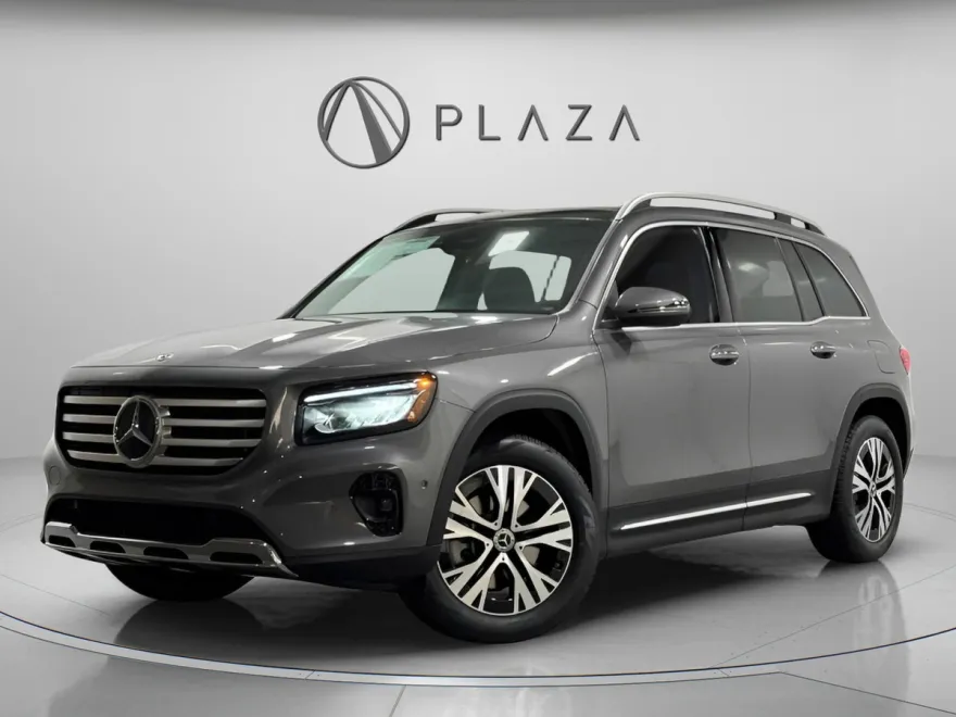 2025 Mercedes Benz GLB 250 4MATIC photo 1