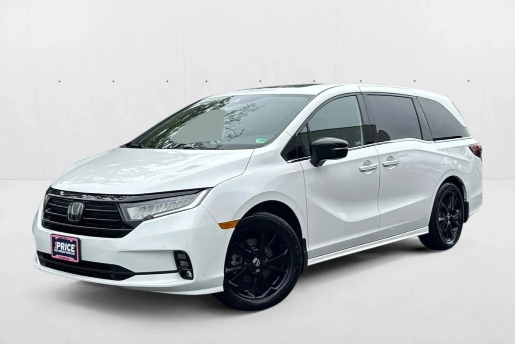 2024 Honda Odyssey Sport photo 1