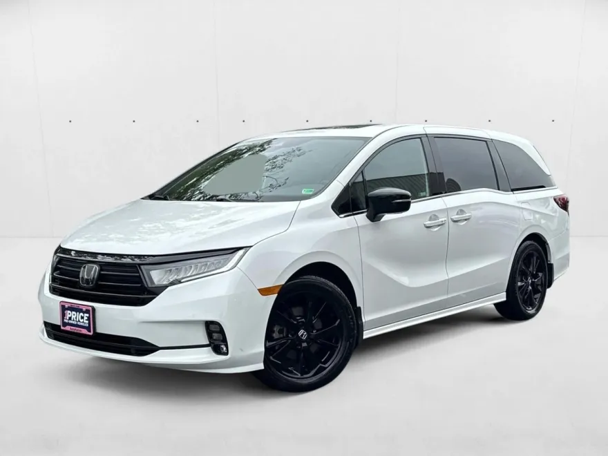2024 Honda Odyssey Sport photo 1