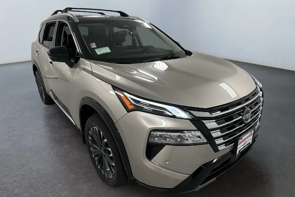 2026 Nissan Rogue Platinum photo 1
