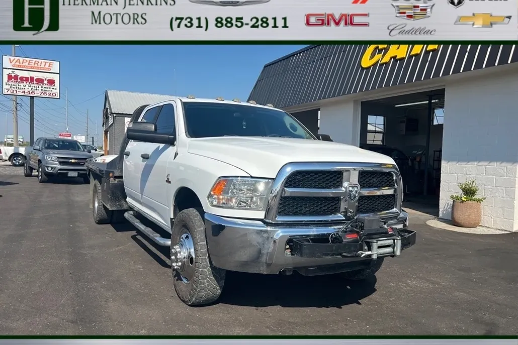 2016 Ram 3500 SLT photo 1