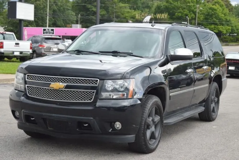 2014 Chevrolet Suburban 1500 LTZ photo 1