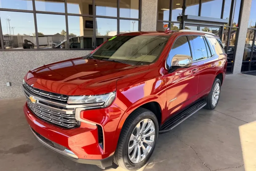 2021 Chevrolet Tahoe Premier photo 1