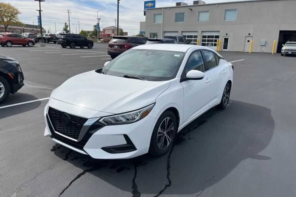 2022 Nissan Sentra SV photo 1