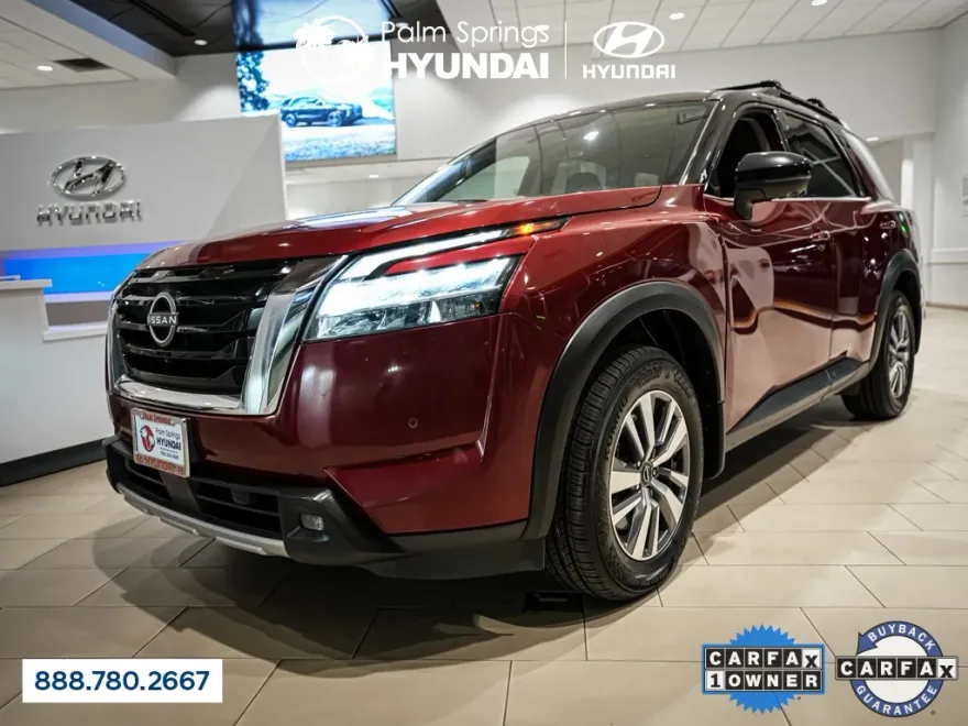 2022 Nissan Pathfinder SL photo 1
